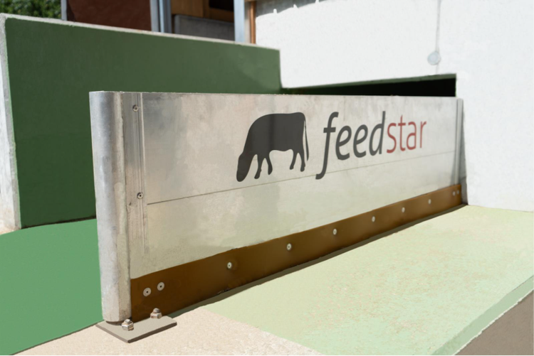 Sliderbild des feedstar Futterbandes
